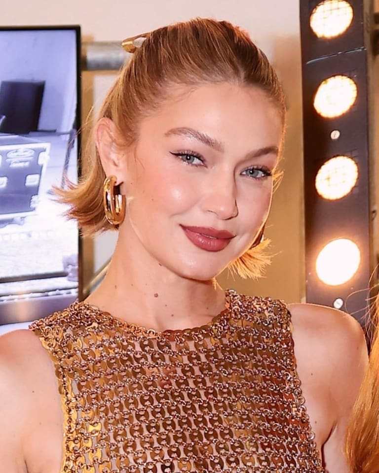 Gigi Hadid — portrait