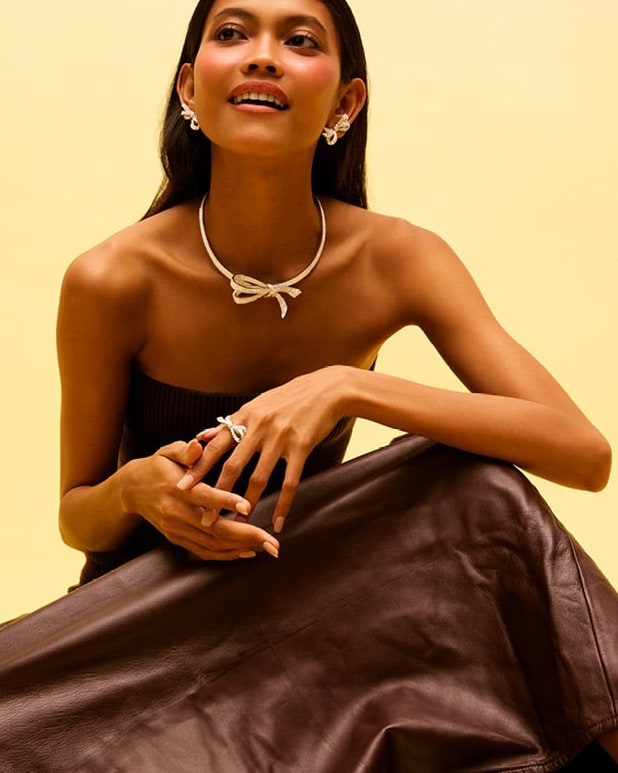 Licensed photograph of Laras Sekar