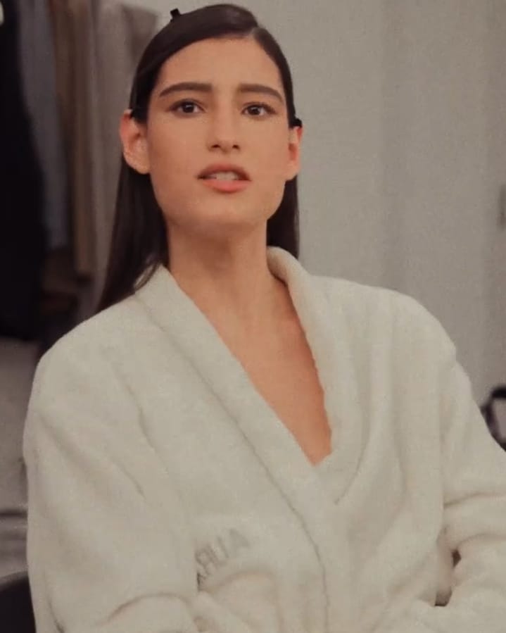 Licensed photograph of Luiza Perote